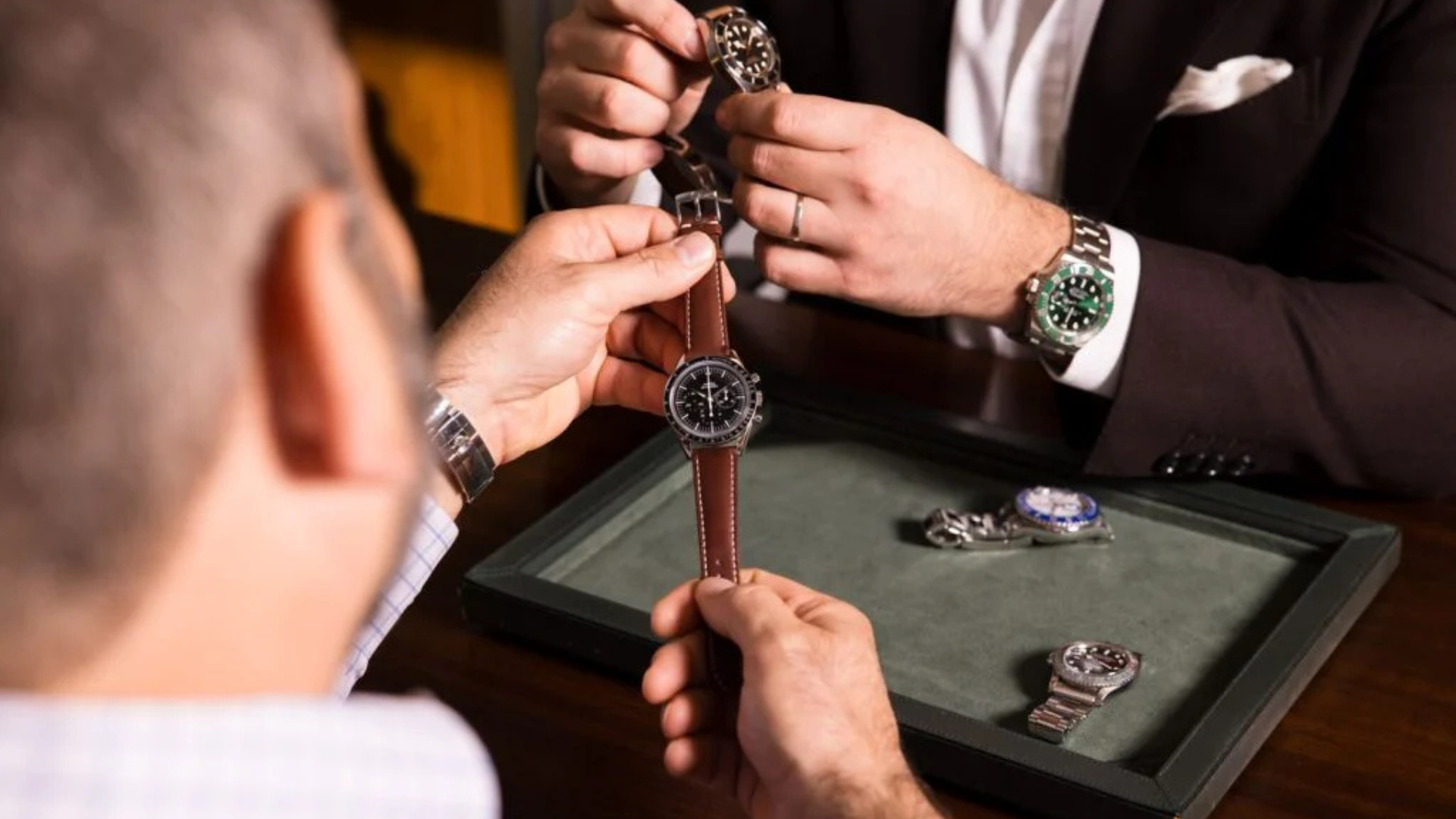 Luxury or Lies? How to Spot a Fake Watch!