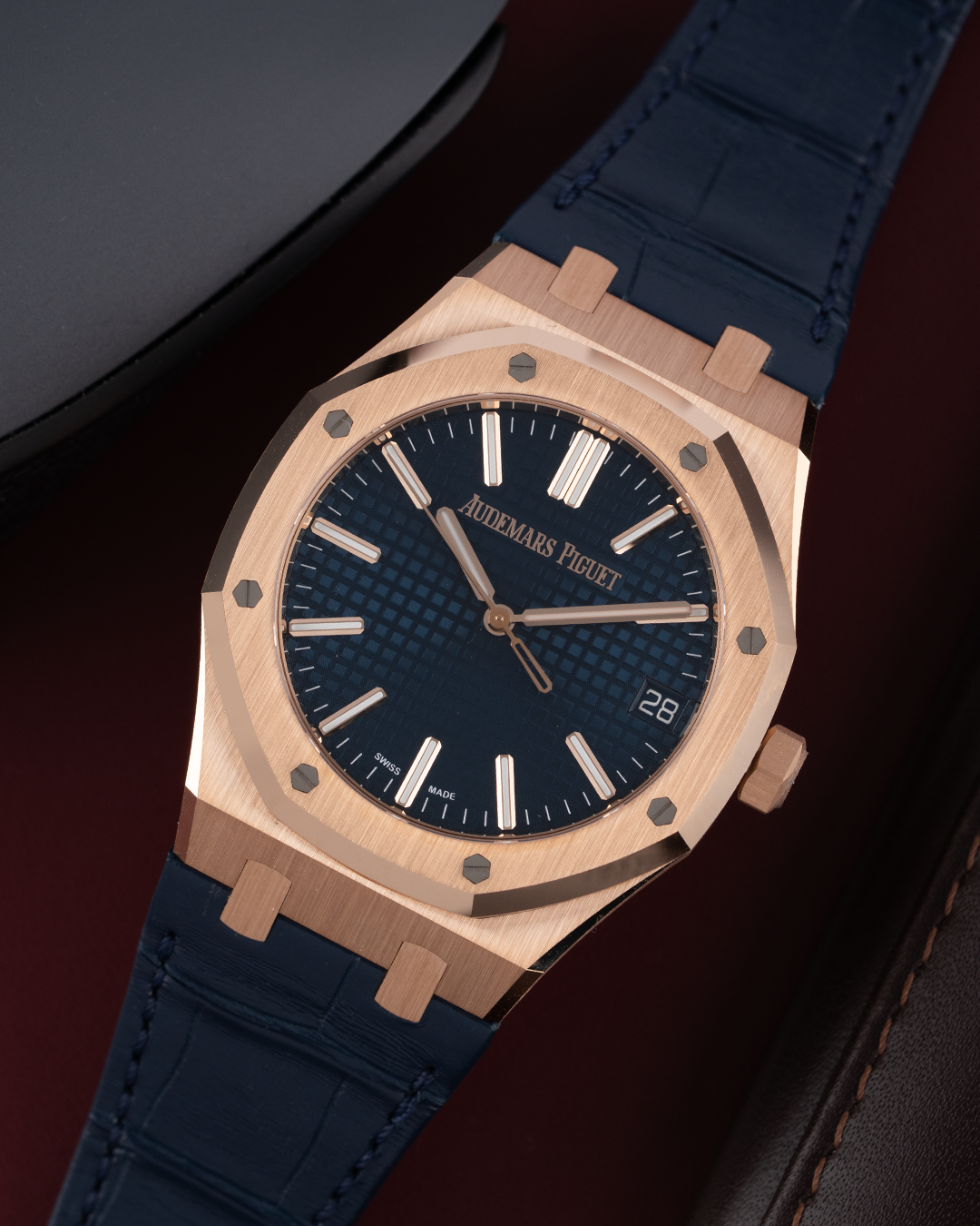 Audemars Piguet Royal Oak — Pre-owned Luxury Watches | LuxurySouq Dubai