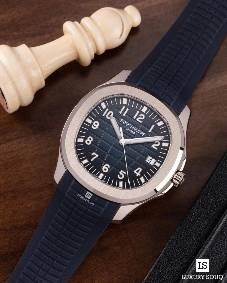 Patek Philippe Aquanaut 5168G-001 Blaues geprägtes Zifferblatt Jumbo