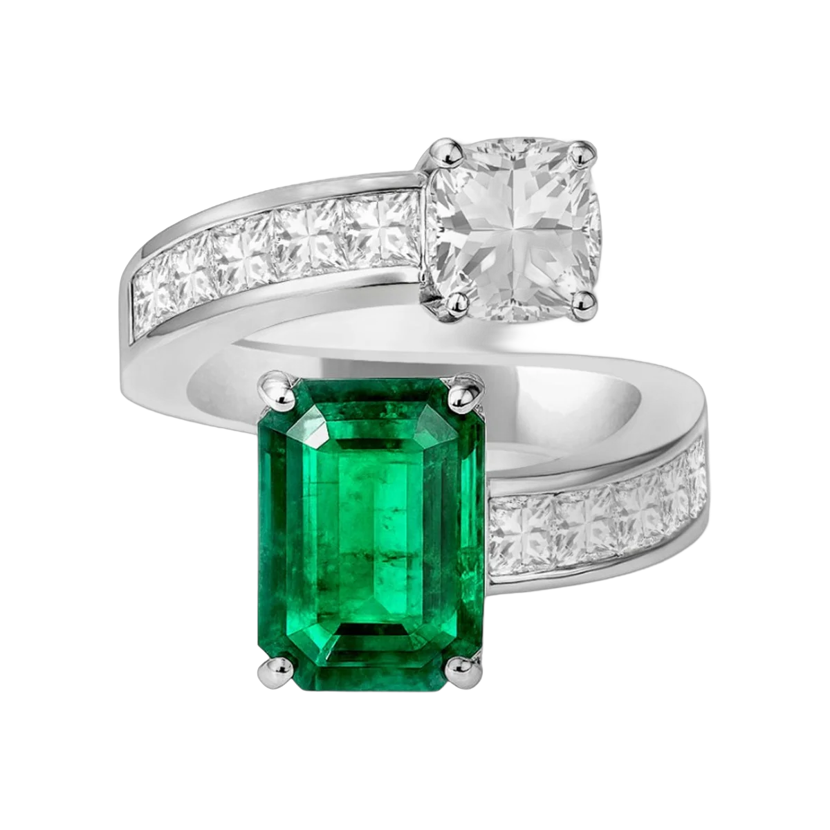 Opulent Emerald & Diamond Ring- R34R,Total Wt - 9.42gm